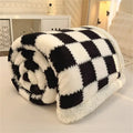 Soft fleece throw blanket for bedroom and living room décor